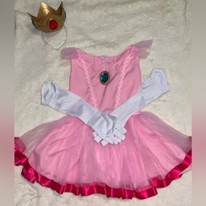 Princess Peach costume 🎀 with gloves and crown 👑